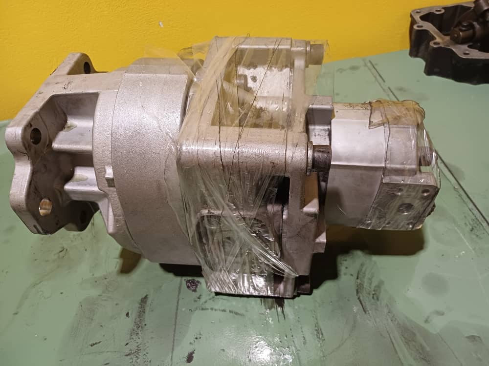 تعمیر پمپ هیدرولیک بالابر لودر کوماتسو 470